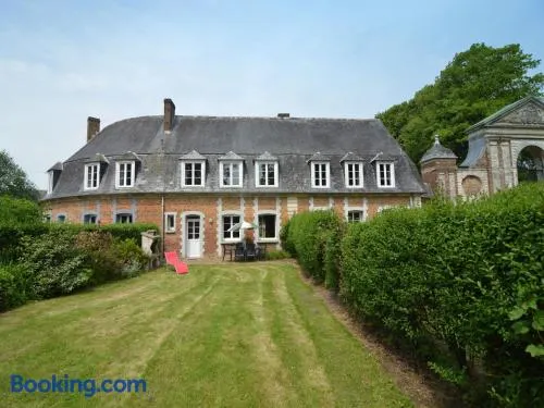 Holiday home in a historic building near Montreuil - Image 1