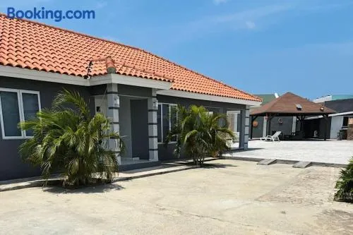 House with pool in Santa Cruz - Image 1