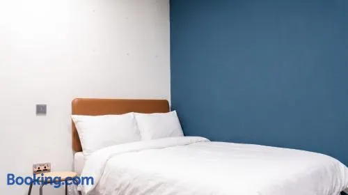 Student Only Ensuite Room in Central Loughborough - Image 1