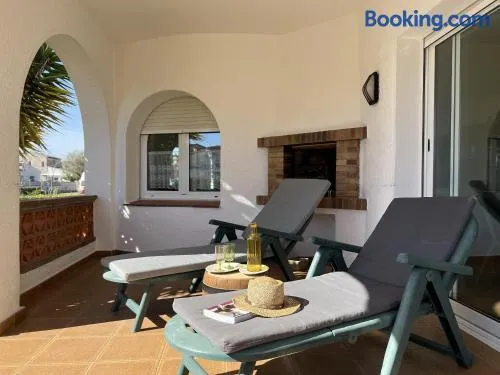 Casa en Costa Brava: Barbacoa, Wifi, Gran Jardín, Cerca Playa, Parking - ES-89-116 - Image 1