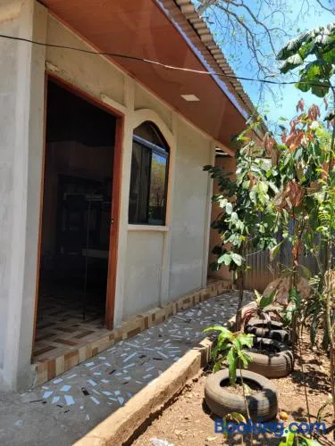 Cabina privada para 4 personas con baño, kitchenette y entrada independiente - Image 1