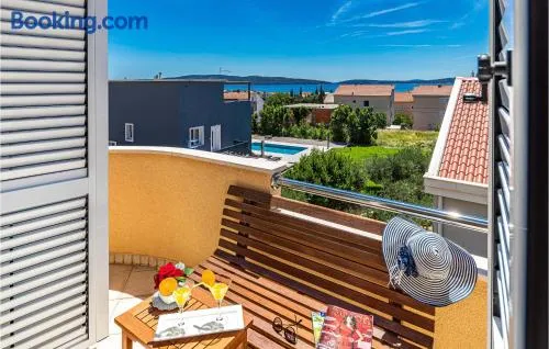 Three-Bedroom Apartment In Kastel Kambelovac - Image 1