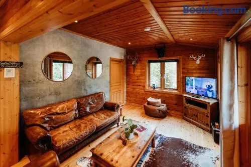 Floral Lodge Great Ayton with hot tub and onsite bistro - Image 1