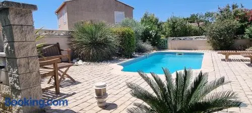 Villa accueillante entre Aix et Marseille - Image 1
