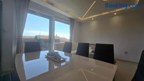 BRAND NEW app with 2 bedrooms and 2 bathrooms for 5 persons - Image 1