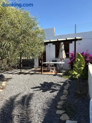 Orange House, Surf&Yoga Lajares - Image 1