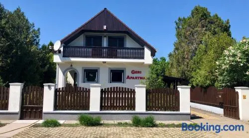 Geri Apartman - Image 1