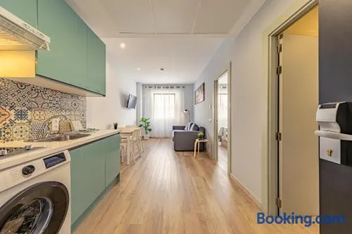 Apartment 25 with free parking and pool - Image 1
