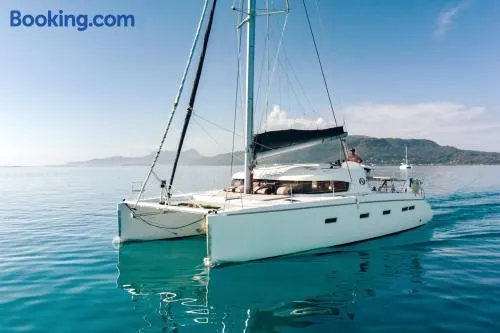 Your Private Boat - Magic Bora Bora-FR Polynesia - Image 1