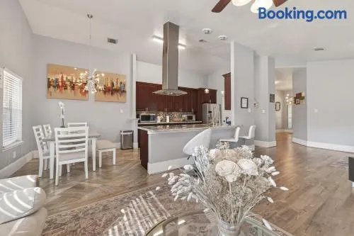 Cozy nice private house - Image 1
