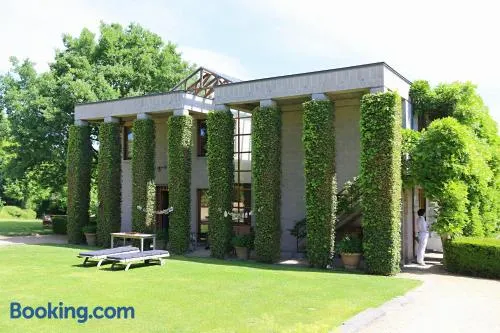 Le Jardin Des Sources - Image 1