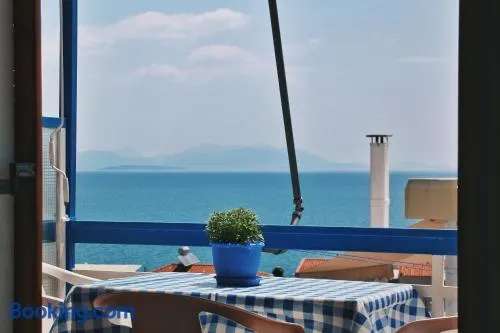 Seaview- 2 Space - selfcatering Apartment - Helen No 3 - Image 1