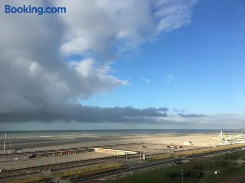 L'eau Vive Front de mer 4e sans ascenseur - Image 1