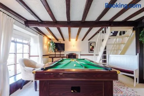Spacious 5BR Home w/Game Room - Image 1