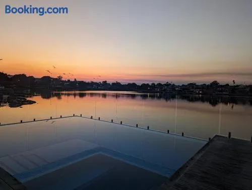 Waterfront Oasis , Infinity Pool, Sauna and steam room - Image 1