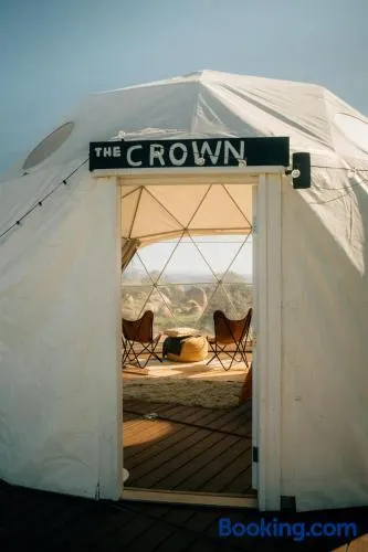 A Cozy Fireside Glamping Escape with Ridge Views - Image 1