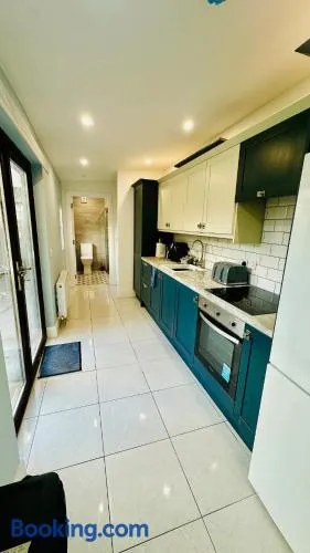 Modern 3 Bedroom House in Tralee Near Killarney and Dingle - Image 1