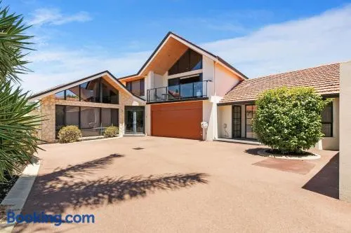 Swan River Apartment - Image 1