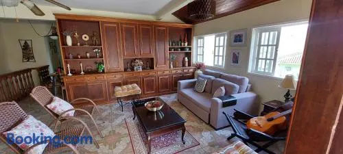 Casa completa - Com churrasqueira e vista deslumbrante em Conservatória - Image 1