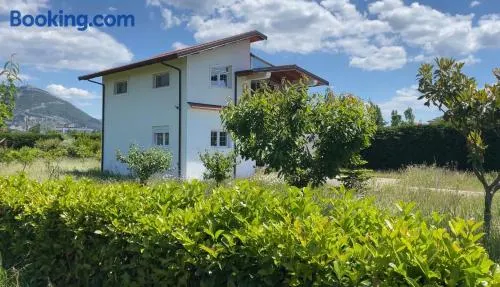 DreamStay Lezha - Villa - Image 1