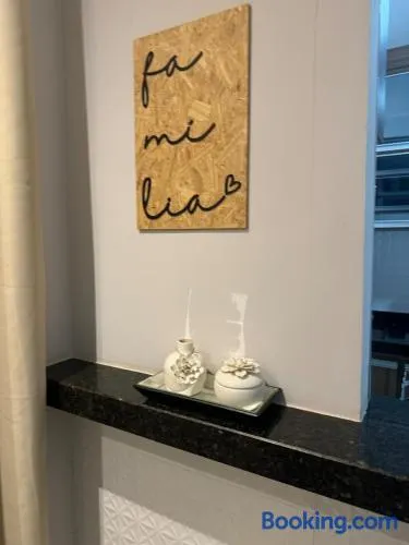 Apartamento em bairro nobre - Image 1