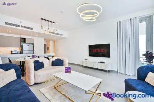 Dream Inn Apartments - Dubai Creek Harbour - Image 1