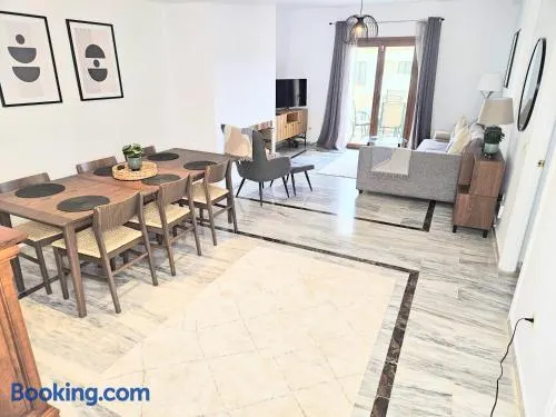 Monte Duquesa Luxury 2 Bed with pool close to Port and Beach - Image 1