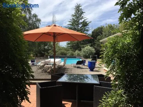 Villa charmante à Nalliers avec piscine - Image 1
