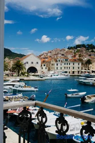 Hvar Riva Rooms - Image 1