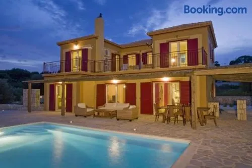 Villa Minos 4 Bedroom Luxury Villa with Pool in Spartia Kefalonia - Image 1