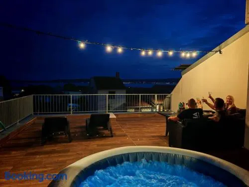 Rooftop terrace spa apartment - Image 1