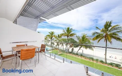 Fairshore 38 Beachfront Balcony - Image 1