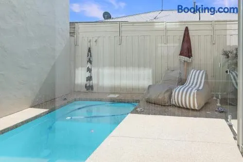 Avenue Pool House, 3 bedroom, Garage, Aircon, Pool - Image 1