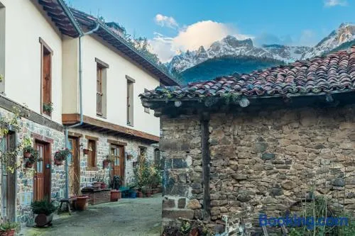 Casa Soles Naturaleza y Tranquilidad en los Picos de Europa - Image 1
