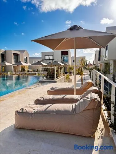 Avalon Gardens Pink&Blue Villa with swimming pools sauna restaurant gym - Image 1