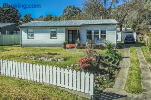 Mount Beauty 3BR Home - Image 1