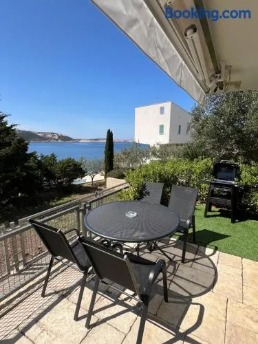 Apartman Lovren - Prvi red do mora - Image 1