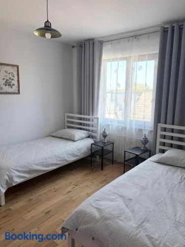 Twin room with private bathroom - Image 1