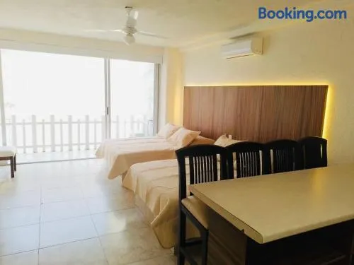 SKY INN Hostal y suites Acapulco condominio mediterrane - Image 1