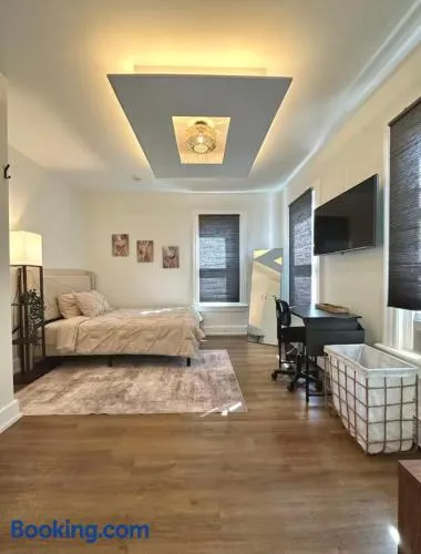 Travel Nurse House by Yale! - Image 1