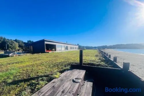 Casa orilla playa en Chiloé - Image 1