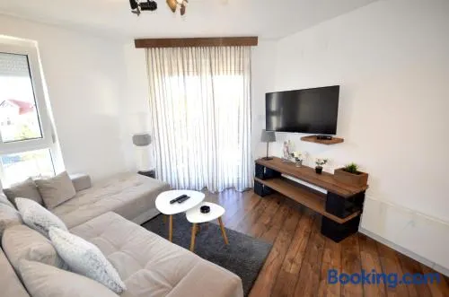 C l e a n&C o z y Apartmani Divcibare - Image 1