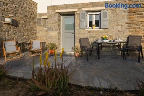 Aloni Stone Studio with Private Parking - Image 1
