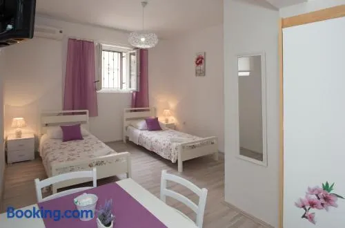 Summer Bay Apartments - Image 1