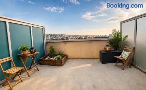 Appartement avec terrasse, piscine et vue mer - Image 1