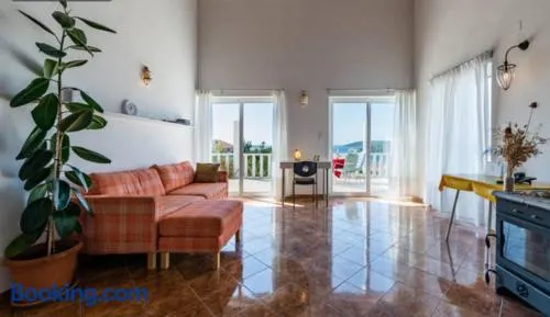 Villa Paradise Regained - Image 1