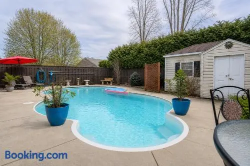 Villa proche de Montréal - Piscine - 4 ch - 10 pers - Image 1