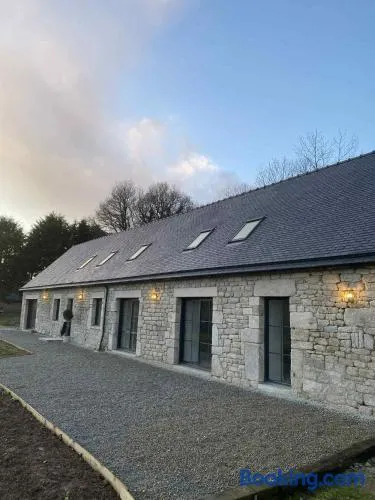 Maison Bretonne Rénovée, Gîte Les Oiseaux du Paradis - Image 1