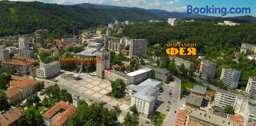 Апартамент ФЕЯ - топ център, безплатно паркомясто - Image 1