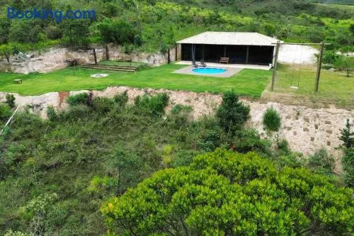 Balanço nas Alturas Vista da Serra e Piscina Privativa - Image 1